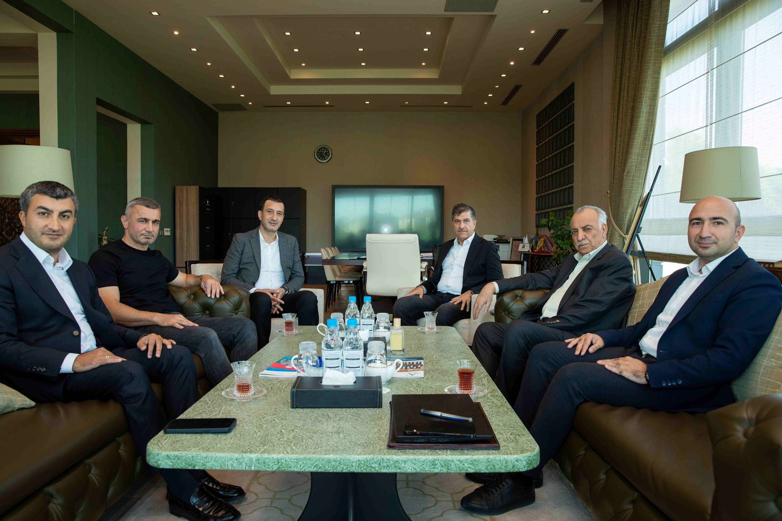 Abdolbari Gozal “Qarabağ”ı təbrik edib