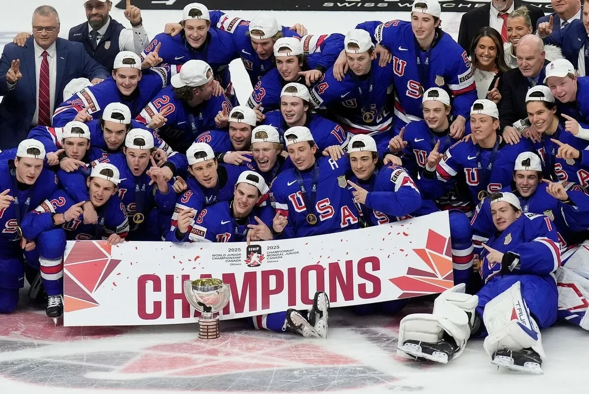 ABŞ hokkey yığması 65 ildən sonra dünya çempionu olub