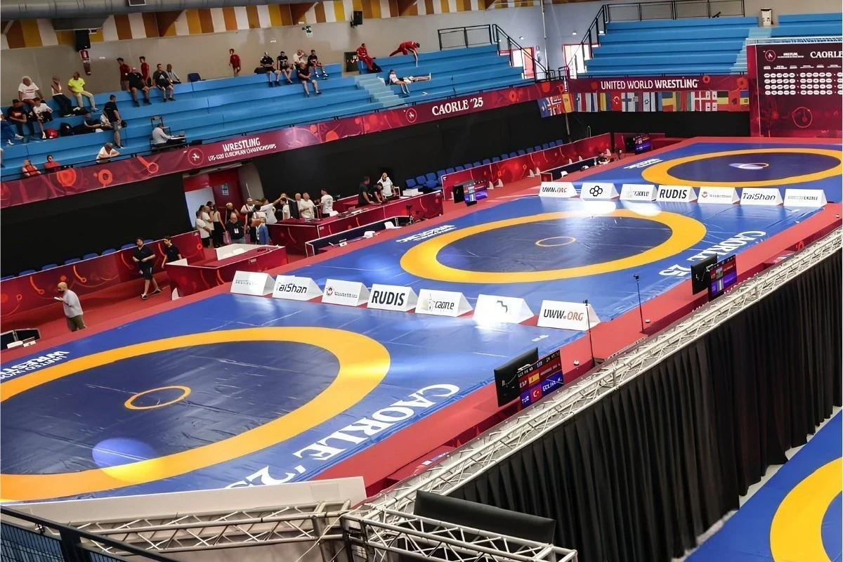 AÇ: Sərbəst güləşçimiz 1/4 finalda - YENİLƏNİR