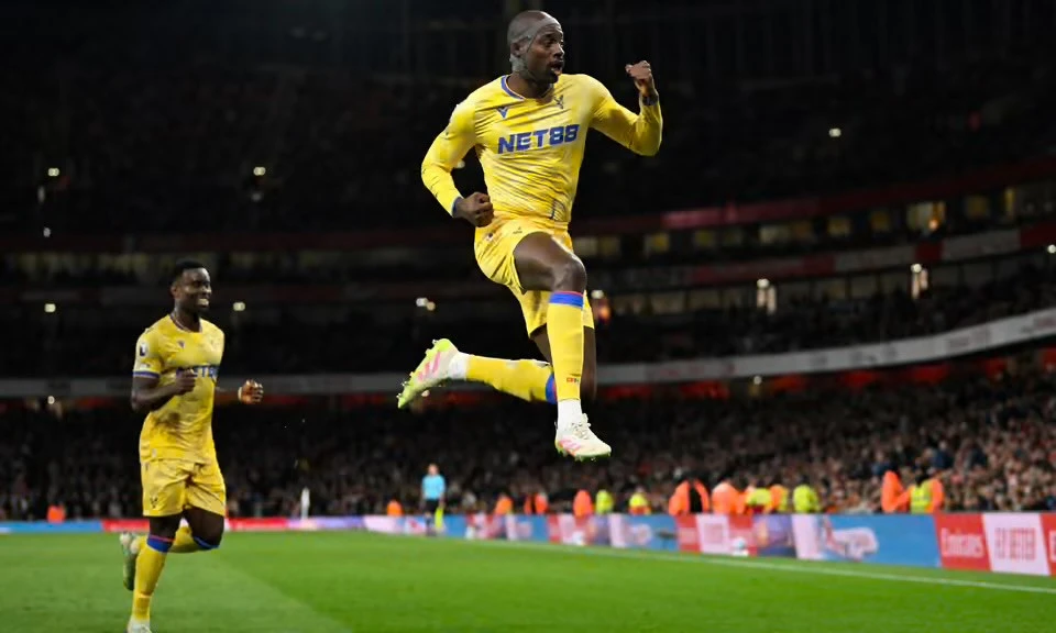 “Arsenal” - “Kristal Pelas” matçında 4 qol