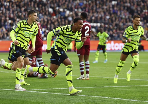 "Arsenal" Premyer Liqa matçında 6 cavabsız qolla qalib olub