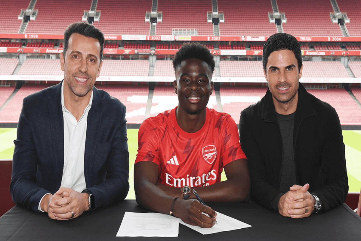 “Arsenal” Saka ilə müqaviləni uzadıb