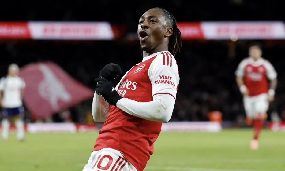 “Arsenal” “Tottenhem”i darmadağın edib