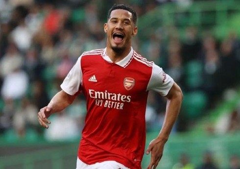 "Arsenal"ın futbolçusu ötən ilin ən yaxşı müdafiəçisi seçilib