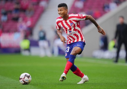 "Atletiko" müdafiəçisi ilə yolları ayırıb