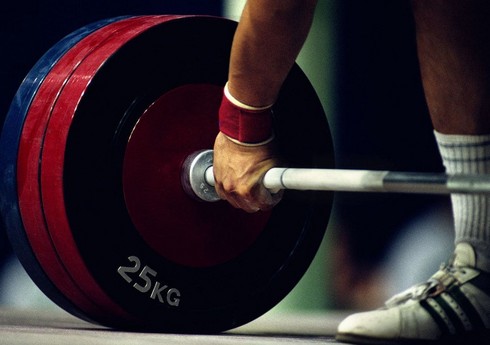 Avropa çempionatında iştirak edəcək Azərbaycan ağırlıqqaldıranları İrəvana çatıblar