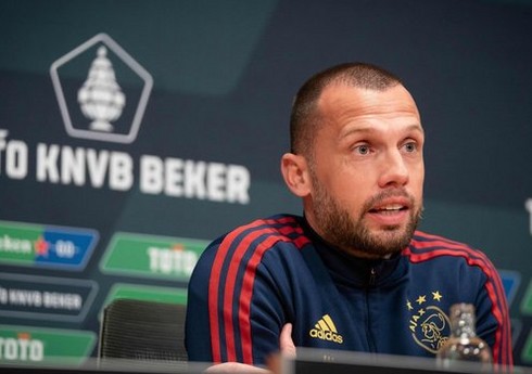 "Ayaks"ın baş məşqçisi istefaya göndərilib