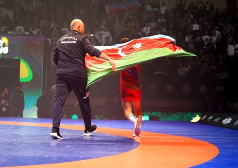 Azərbaycan güləşçiləri Bakıdakı dünya çempionatını 21 medalla başa vurublar