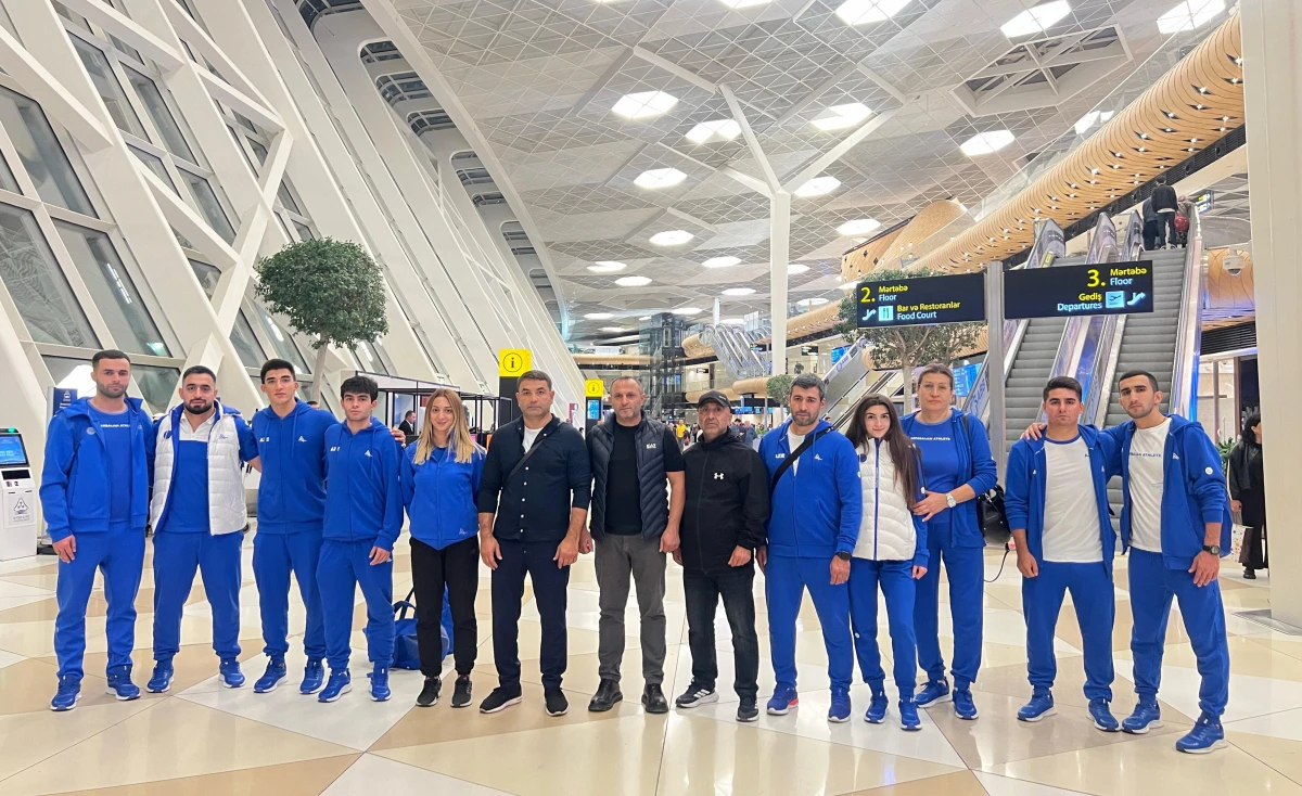 Azərbaycan karateçiləri Parisə yollanıblar