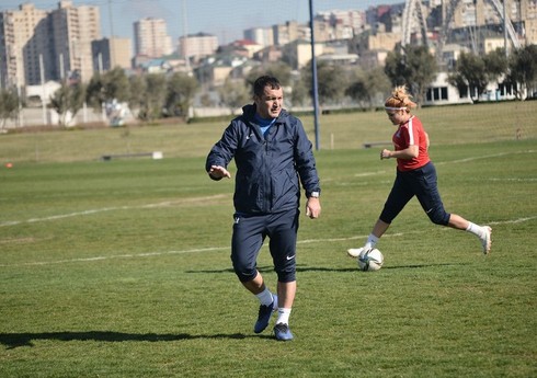 Azərbaycan millisinin baş məşqçisi cəzalı futbolçunu meydana buraxmasına aydınlıq gətirib