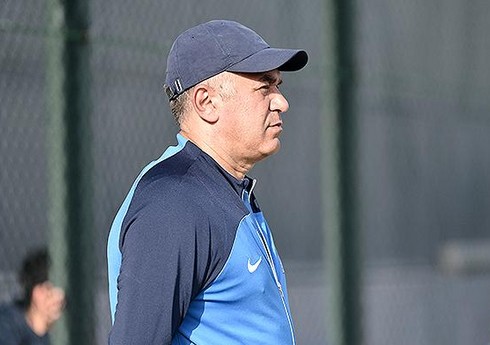 Azərbaycan millisinin baş məşqçisi: "Elit-raunda vəsiqə qazanmaq istəyirik"