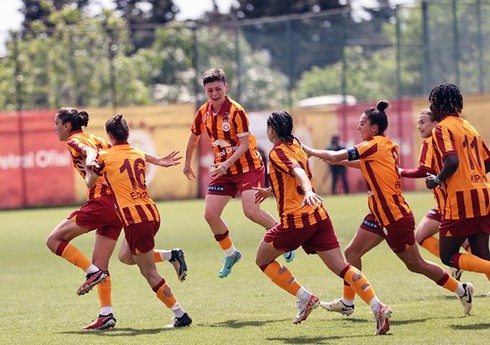 Azərbaycan millisinin Türkiyə çempionu olan futbolçusu: İzah edə bilməyəcəyim bir duyğu yaşayıram