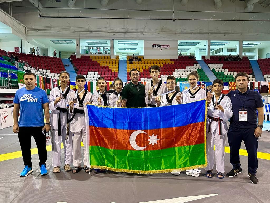 Azərbaycan taekvondoçuları Türkiyədə 8 medal qazanıb - FOTO