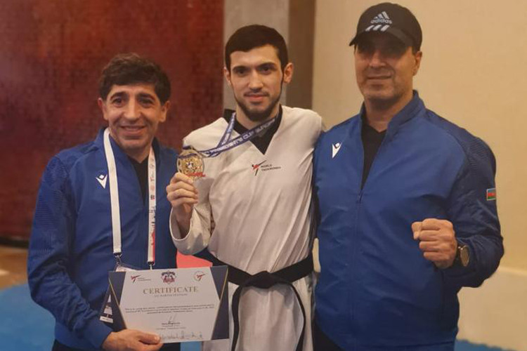 Azərbaycan taekvondoçusu Türkiyədə Prezident Kubokunun qalibi olub
