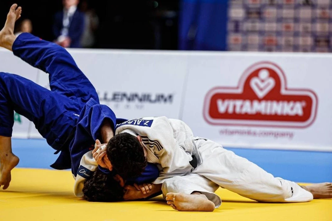 Azərbaycan yığması ikinci pillədə