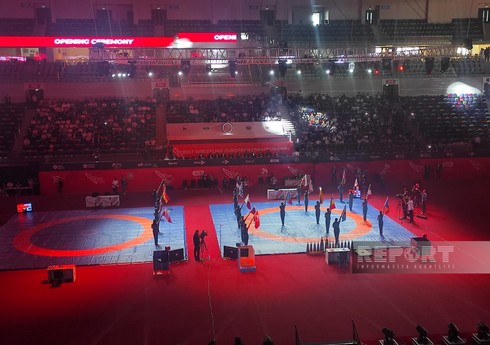 Azərbaycanın evsahibliyi etdiyi kəmər güləşi üzrə Avropa çempionatının açılış mərasimi keçirilib