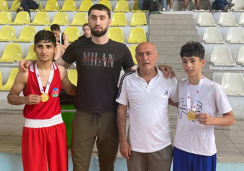 Azərbaycanın yeniyetmə boksçuları Gürcüstanda 13 medal qazanıblar