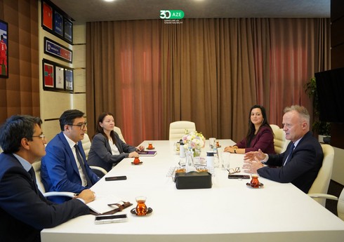 Azərbaycanla Beynəlxalq Məktəb İdmanı Federasiyası arasında gələcək əməkdaşlıq müzakirə olunub