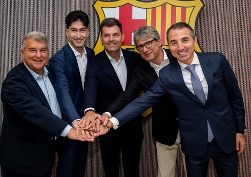 Azərbaycanlı qapıçı “Barselona”ya transfer olunub