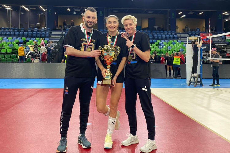 Azərbaycanlı voleybolçu Macarıstan kubokunu qazanıb