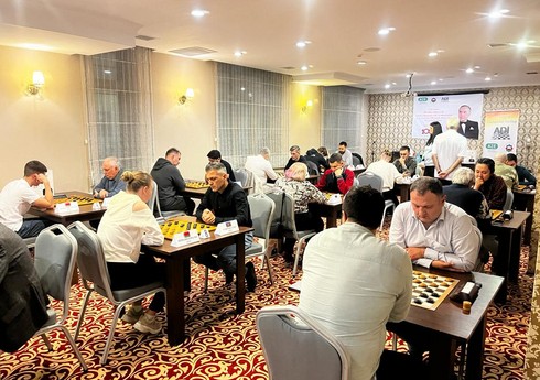 Bakıda dama üzrə beynəlxalq yarış keçirilir