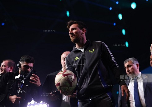 Baku TV Messinin Bakıda uşaqlarla görüşü ilə bağlı süjet hazırlayıb