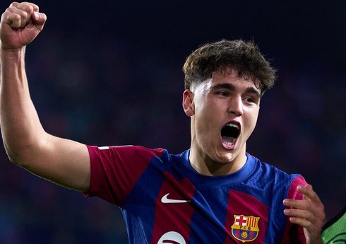 "Barselona" futbolçusu ilə müqavilə müddətini uzadıb