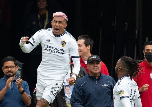 "Barselona" meksikalı futbolçunun keçidini həll edib