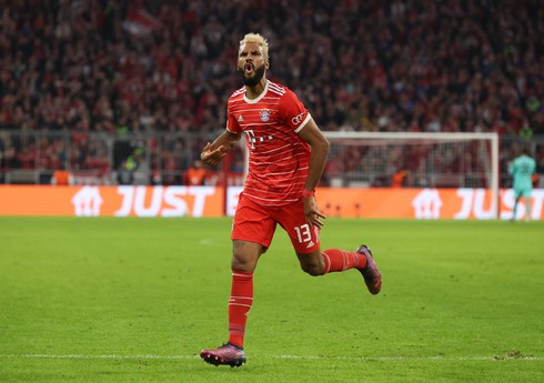 "Bavariya"nın hücumçusu Roy Makayın nailiyyətini təkrarlayıb