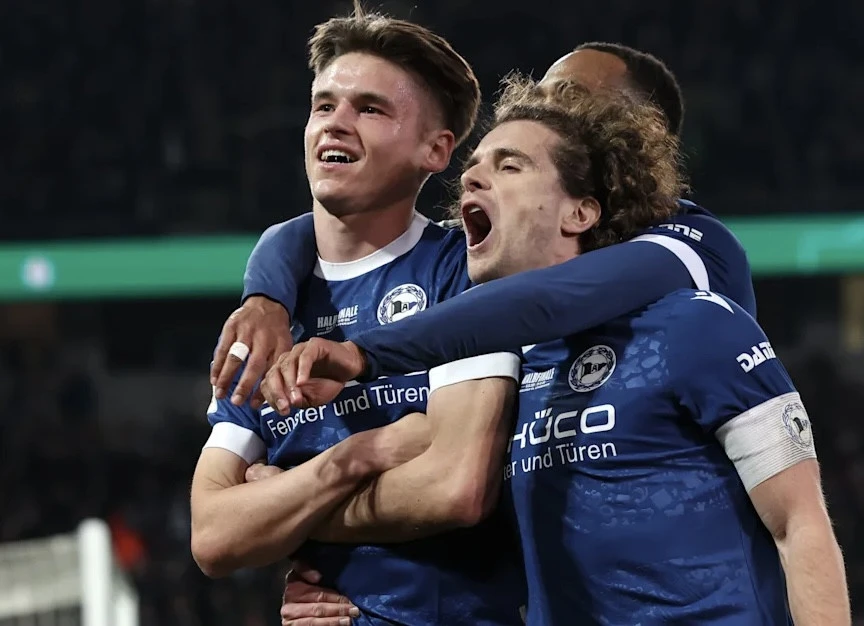 “Bayer” məğlub oldu - III Liqa komandası finalda