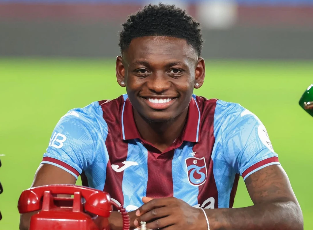 Belçikalı futbolçu “Trabzonspor”da - RƏSMİ