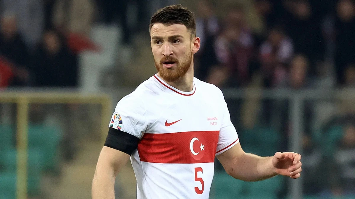 “Beşiktaş” Özcan transferini bitirdi - RƏSMİ