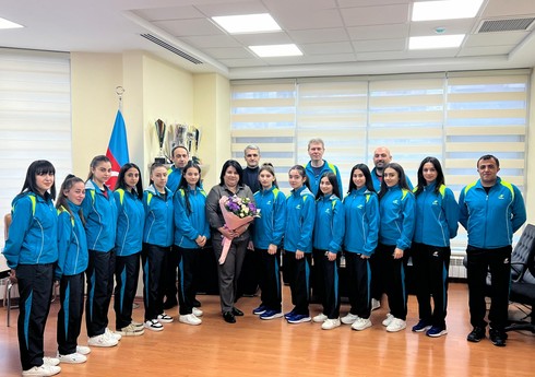 Beynəlxalq yarışlarda uğur qazanan stolüstü tennisçilər mükafatlandırılıblar