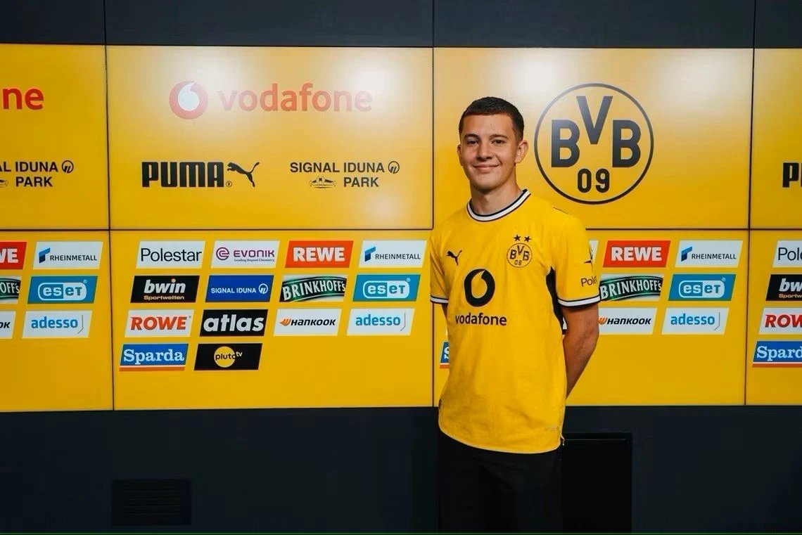 “Borussiya”dan yeni transfer: Belçikadan Almaniyaya