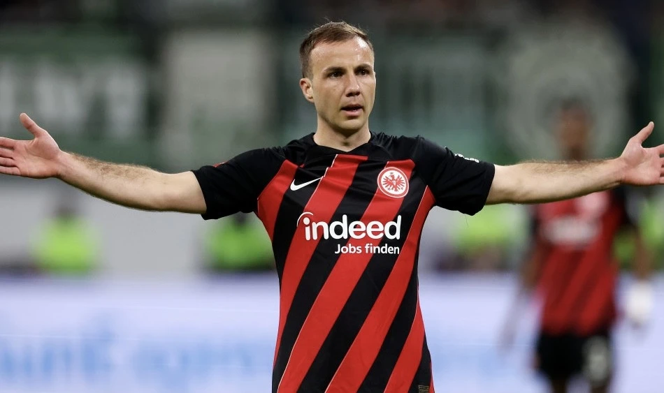 Bundesliqa: “Ayntraxt” “Ştutqart”ı məğlub etdi