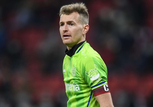 Bundesliqada bu mövsüm qapısını ən çox toxunulmaz saxlayan qolkiperlər müəyyənləşib