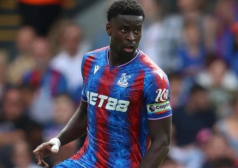 "Çelsi" "Kristal Pelas"ın müdafiəçisi ilə maraqlanır