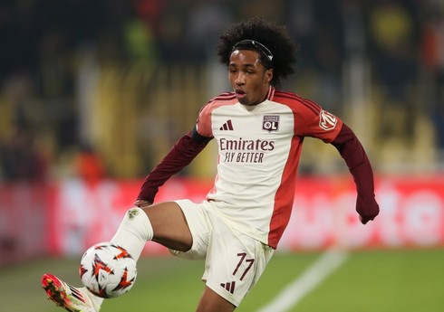 "Çelsi" və "Liverpul" belçikalı futbolçu üçün təklif göndərib