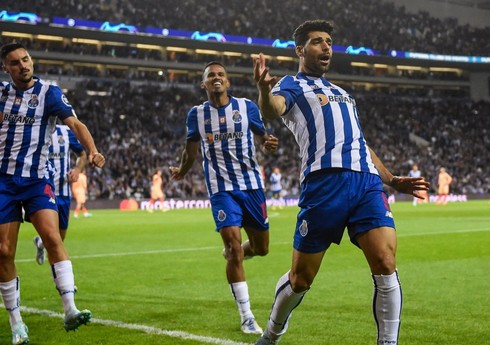 Çempionlar Liqası: Daha 2 komanda 1/8 finala vəsiqə qazanıb