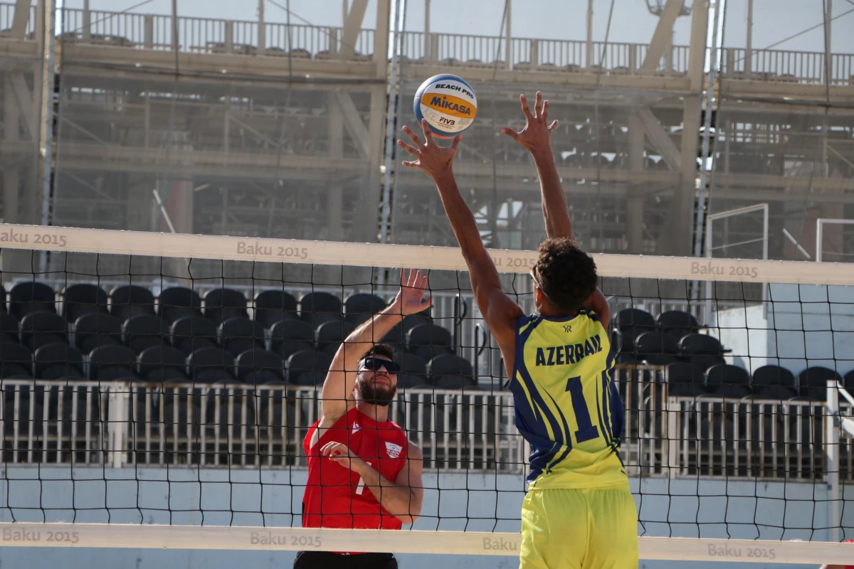 Çimərlik voleybolu üzrə ölkə çempionatında yarımfinal və bürünc medal oyunları keçirilib - FOTO