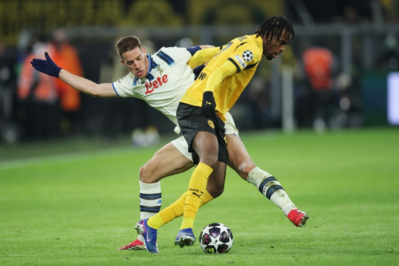 ÇL: "Atalanta" "Borussiya Dortmund"u məğlub edərək növbəti mərhələyə yüksəlib