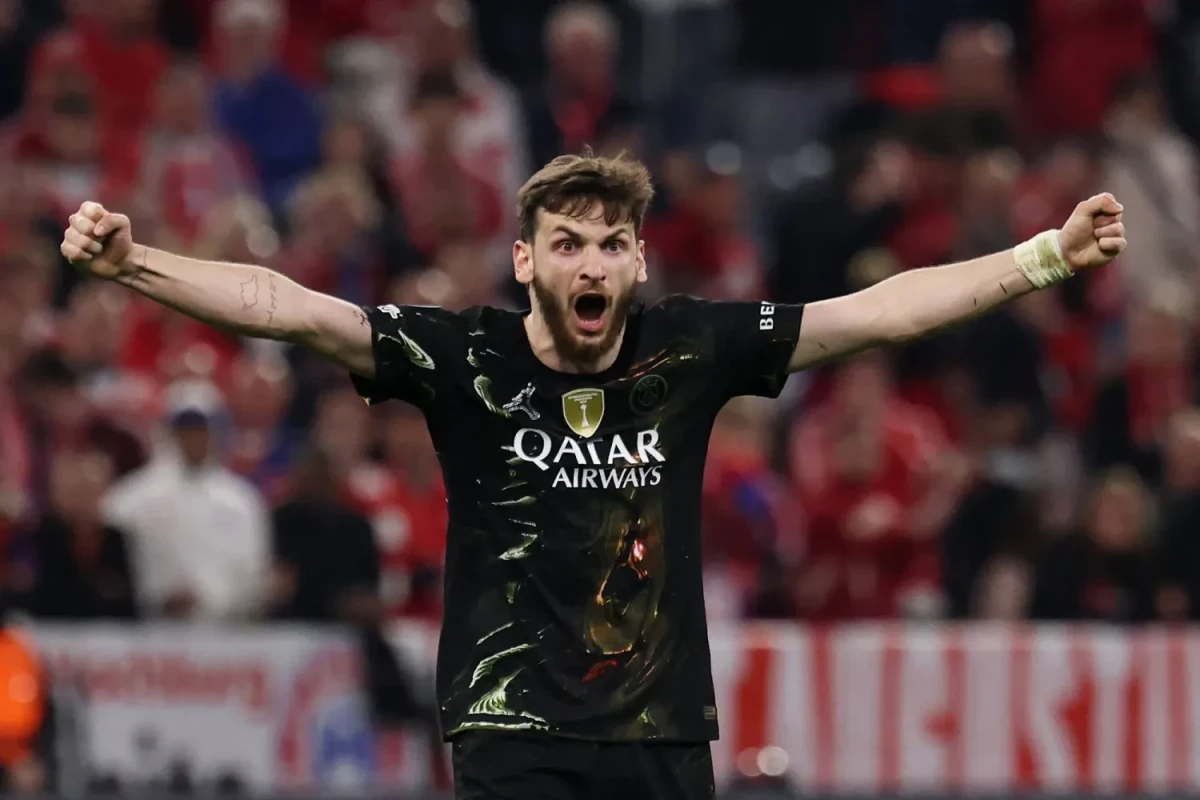 ÇL: Kvaratsxeliya mövsümün Futbolçusu seçildi