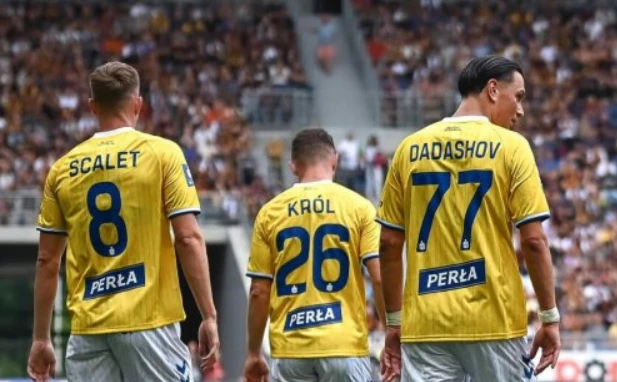 Dadaşov Polşa klubu ilə məşqlərə başlayıb