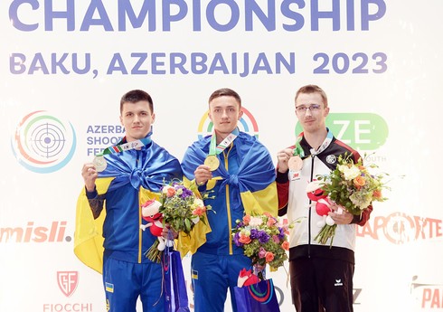 Dünya çempionatı: kişilər və qadınlar arasında daha bir növdə qaliblər müəyyənləşib