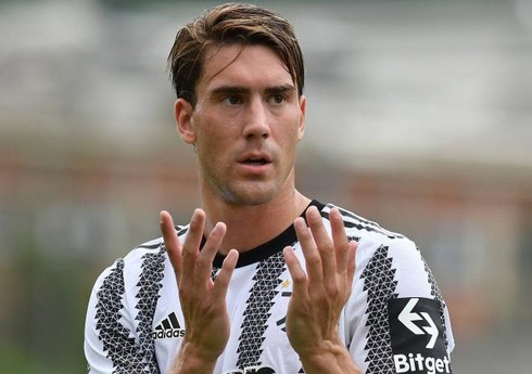 Duşan Vlahoviç İtaliya A Seriyasında ən çox qazanan futbolçu olacaq