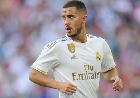 Eden Azar karyerasını başa vurub