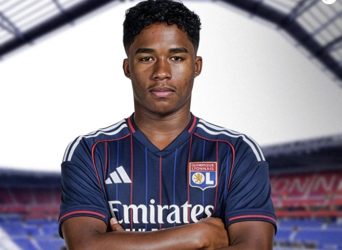 Endrik “Lion”da - RƏSMİ