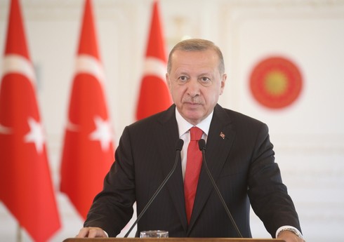 Ərdoğan klub prezidenti tərəfindən döyülən hakimlə telefonla danışıb
