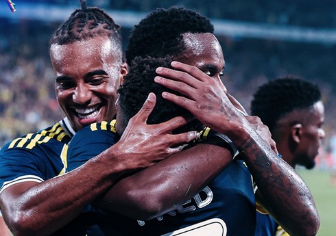 "Fənərbağça" Çempionlar Liqasında pley-off mərhələsinə adlayıb