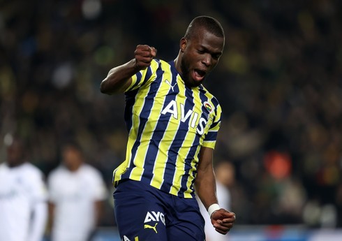 "Fənərbağça"nın hücumçusu het-trik sayına görə yalnız Holandan geri qalır